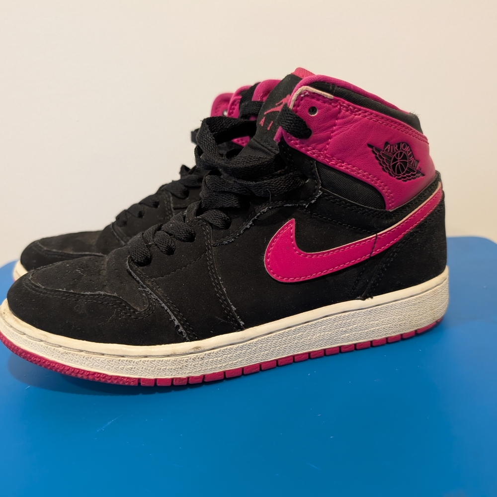 Nike Kids Black and Pink High-Top Sneakers